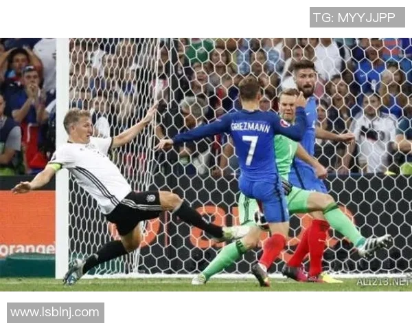 孙逸文足球之路：从青涩少年到职业球员的成长历程与心路历程